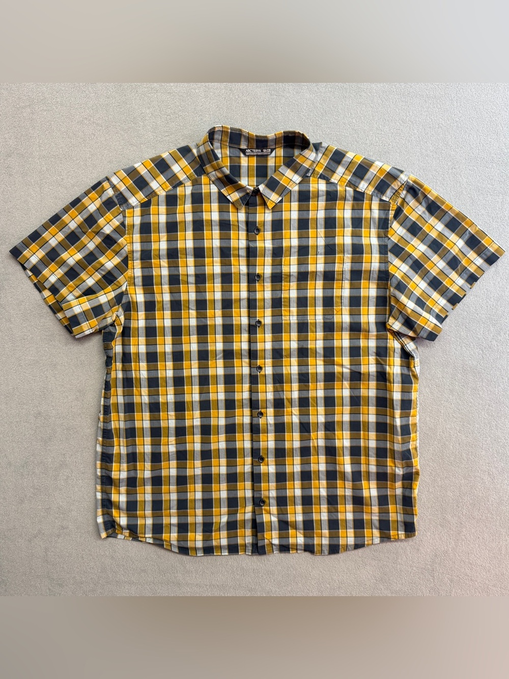 Arcteryx Brohm Shirt XXL Men's Button Up Short Sleeve Yellow Plaid Outdoor